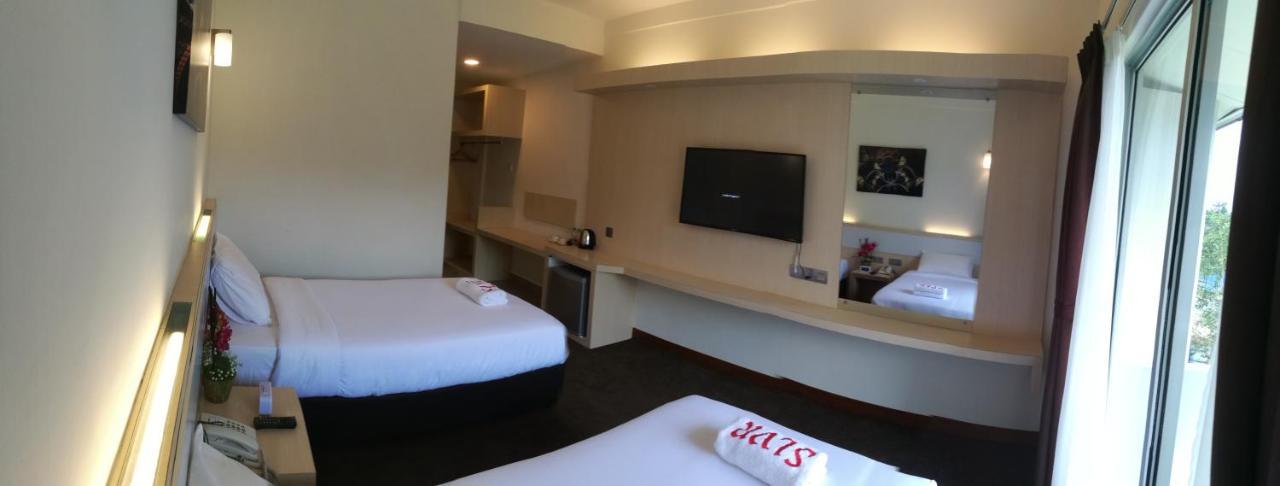Serdang Lake View Resort Sungai Kechil المظهر الخارجي الصورة