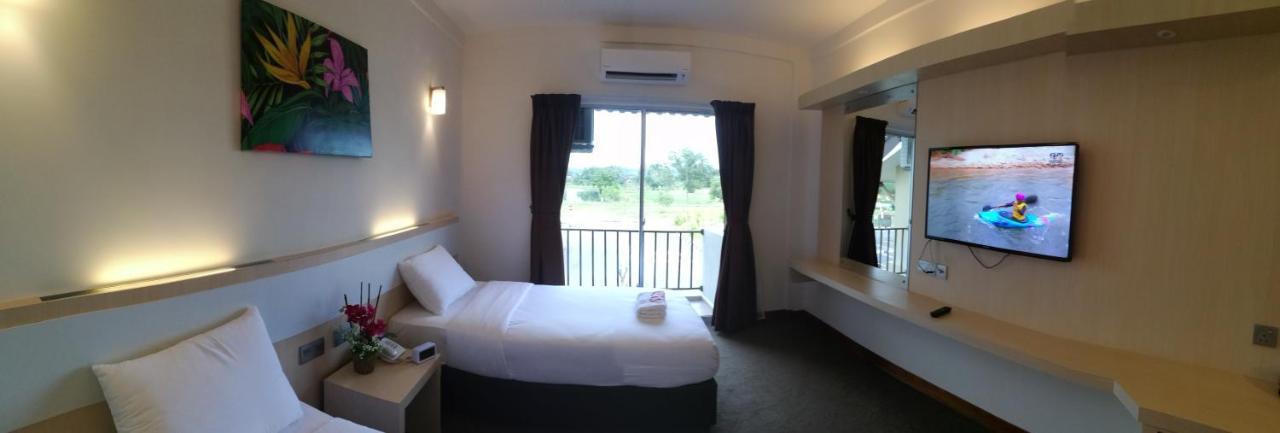 Serdang Lake View Resort Sungai Kechil المظهر الخارجي الصورة