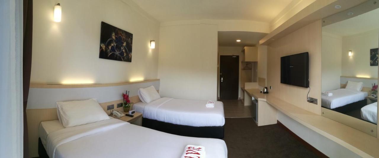 Serdang Lake View Resort Sungai Kechil المظهر الخارجي الصورة