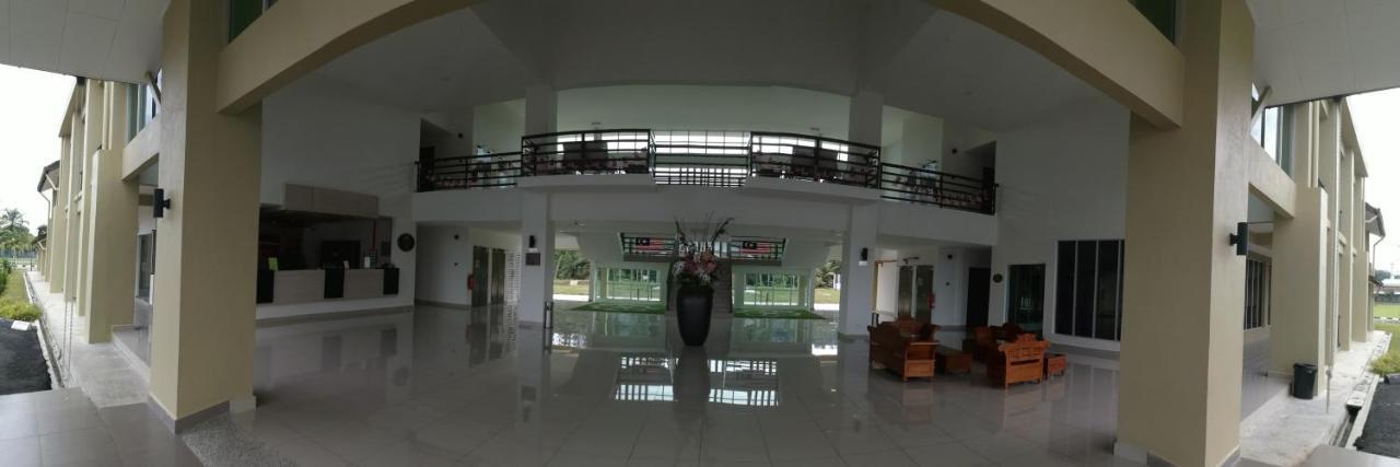 Serdang Lake View Resort Sungai Kechil المظهر الخارجي الصورة